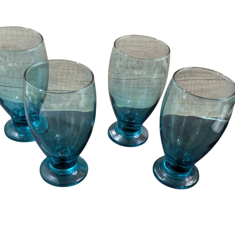 barware Blue Footed Drinking Glasses‎  5.5" Tall Durable Stylish set of 4